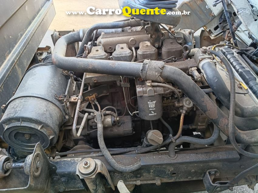 Volkswagen 7110 VW 7-110 S Carroceria metálica - Loja