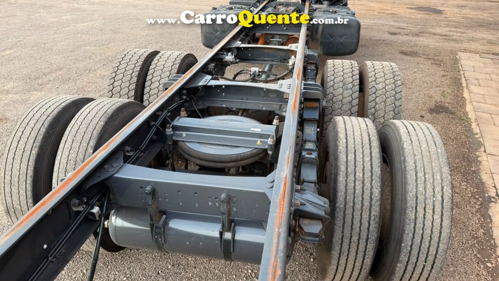 Volvo VM 330 VM 330 6x2 2p Chassi - Loja