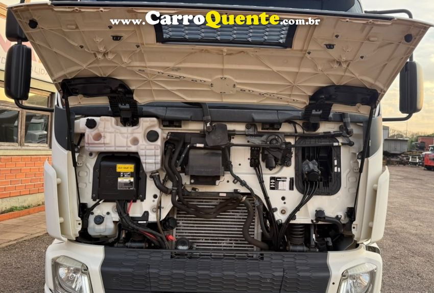 Volvo VM 330 VM 330 6x2 2p Chassi - Loja
