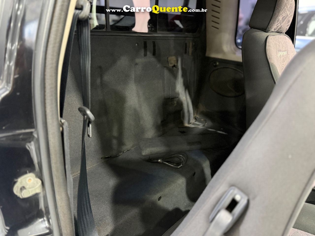 FIAT STRADA 1.8 MPI ADVENTURE LOCKER CE 16V 2009 - Loja