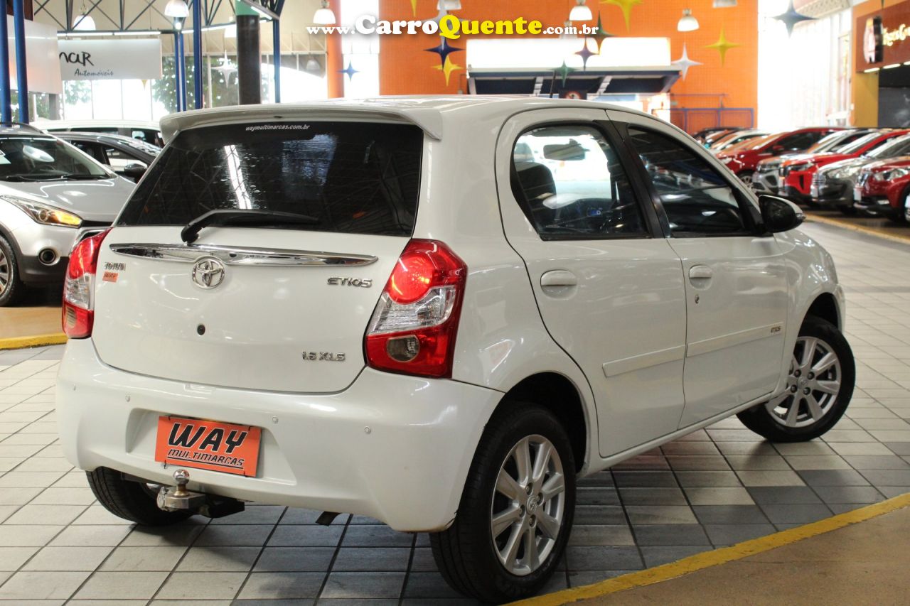 TOYOTA ETIOS 1.5 XLS 16V 2017 - Loja
