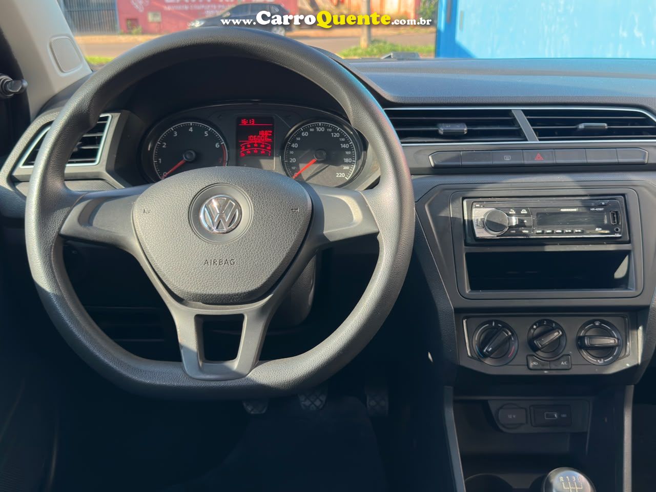 VOLKSWAGEN VOYAGE 1.0 12V MPI TOTALFLEX 2023 - Loja