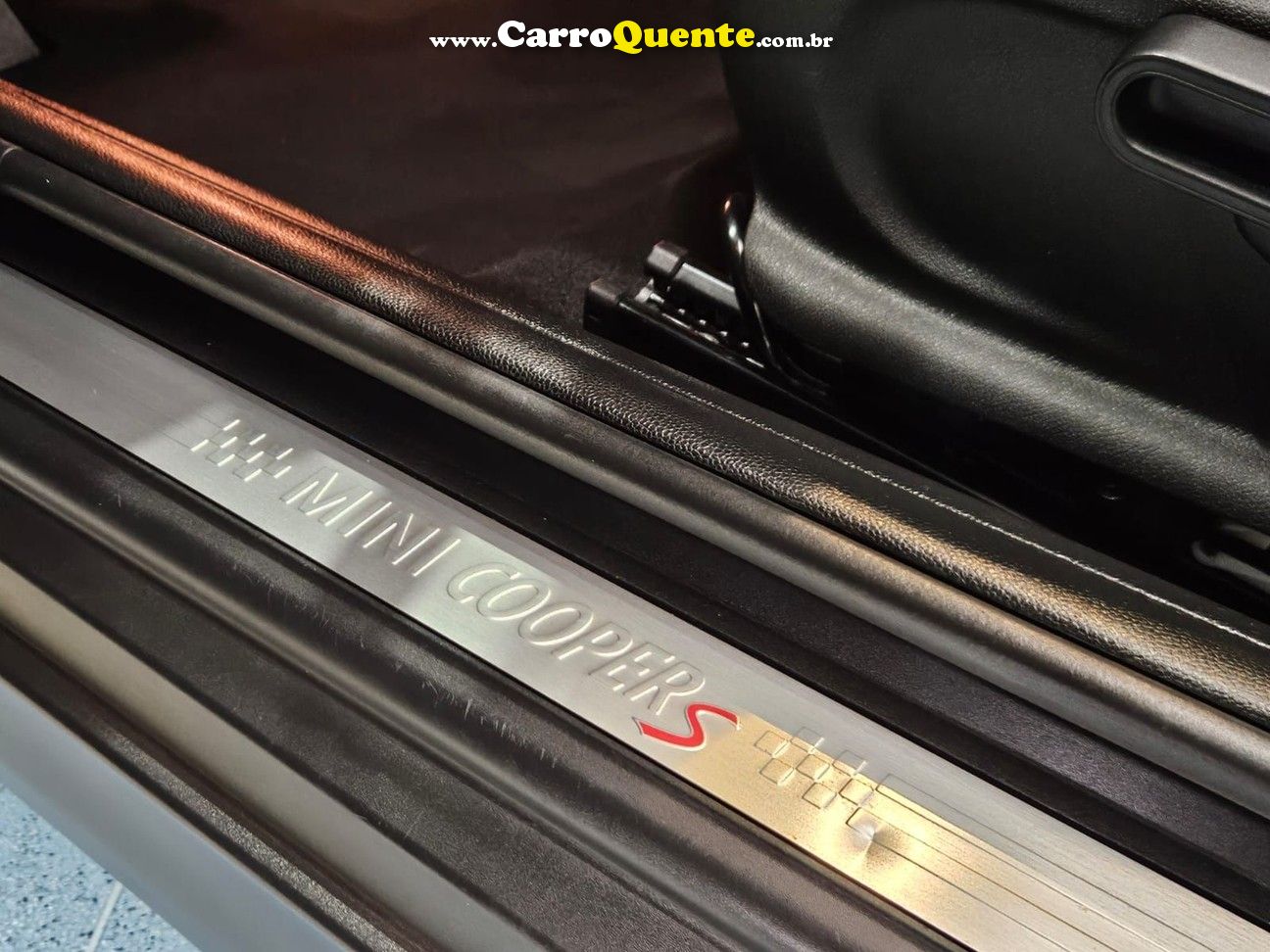 MINI COOPER 2.0 16V TWINPOWER S CABRIO 2020 - Loja