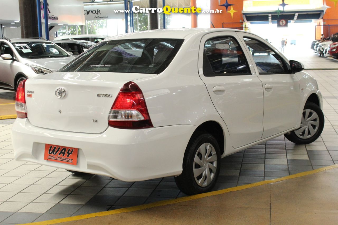 TOYOTA ETIOS 1.5 X SEDAN 16V 2020 - Loja