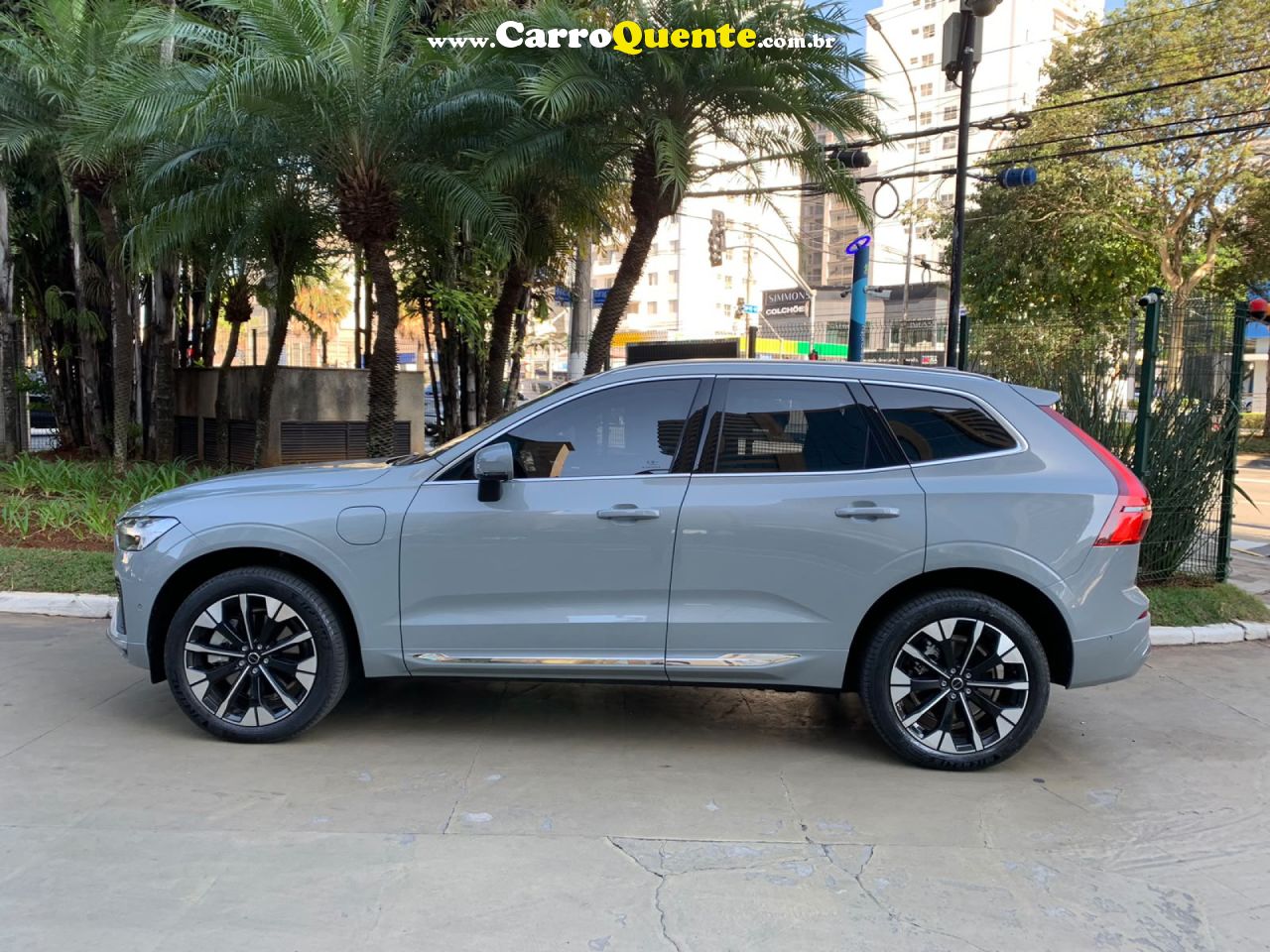 VOLVO   2.0 T8 PHEV ULTRA AWD GEARTRON   CINZA 2026 2.0 GASOLINA E ELÉTRICO - Loja