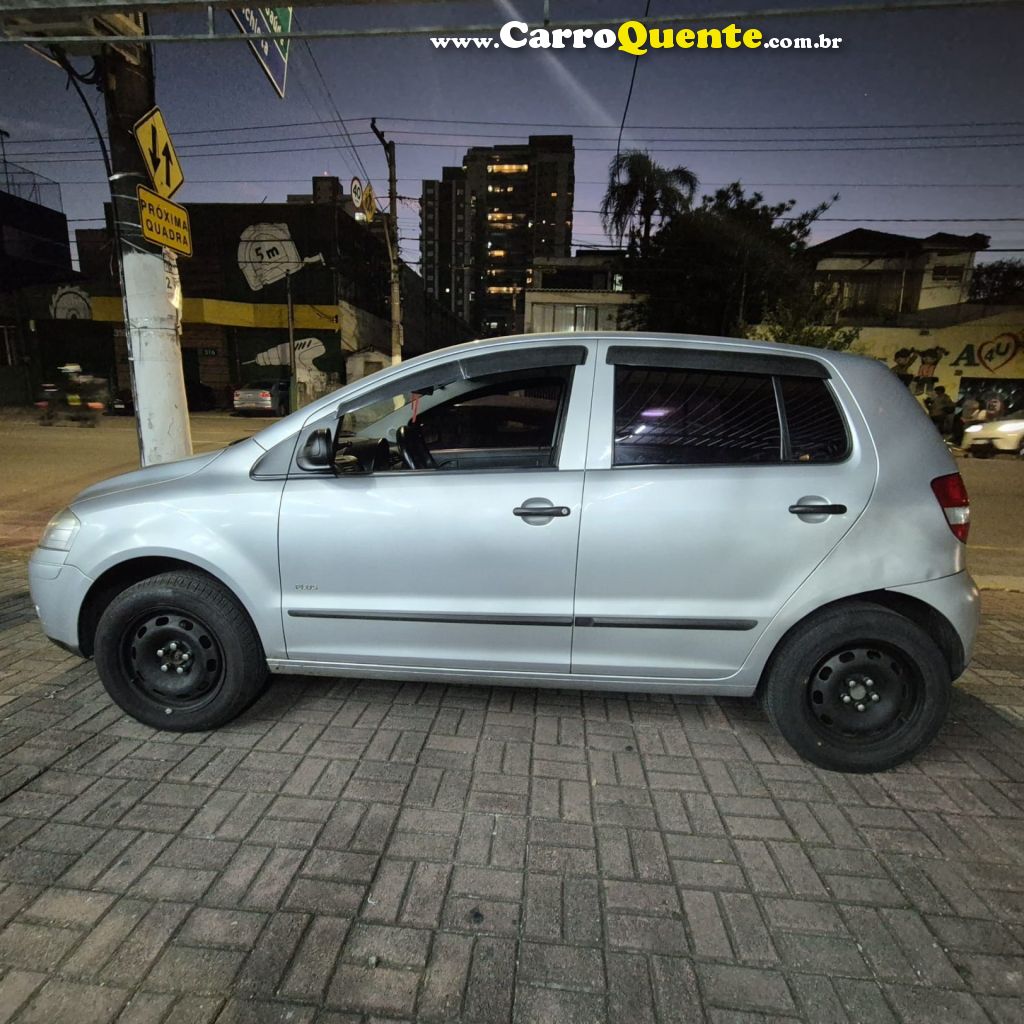 VOLKSWAGEN   FOX PLUS 1.6MI 1.6MI TOTAL FLEX 8V 4P   PRATA 2007 1.6 FLEX - Loja
