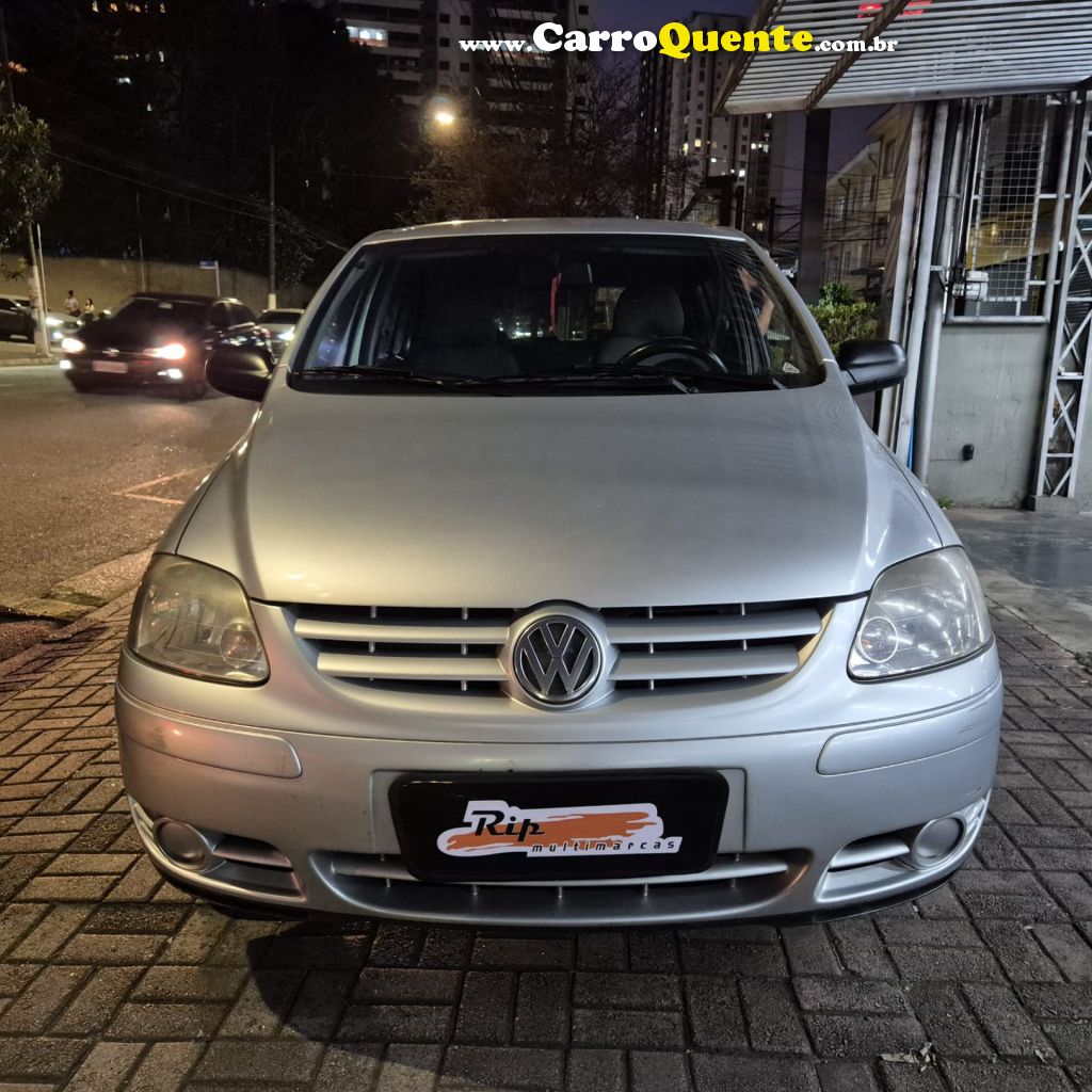 VOLKSWAGEN   FOX PLUS 1.6MI 1.6MI TOTAL FLEX 8V 4P   PRATA 2007 1.6 FLEX - Loja