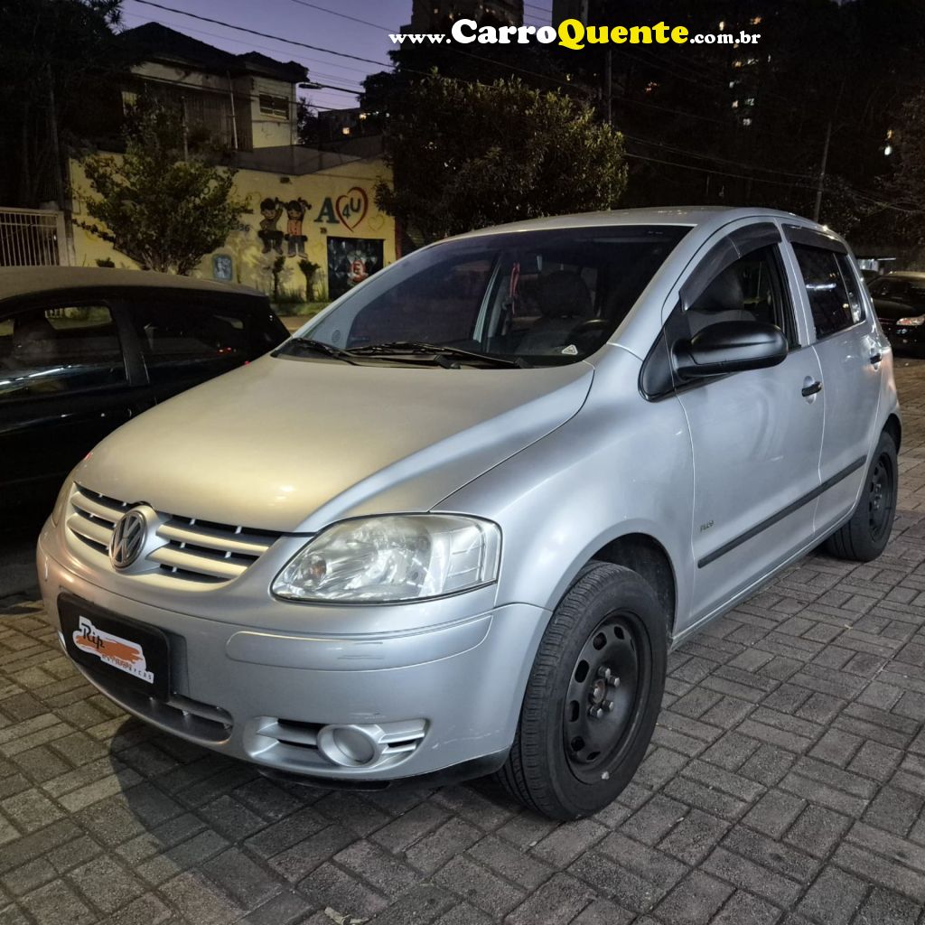 VOLKSWAGEN   FOX PLUS 1.6MI 1.6MI TOTAL FLEX 8V 4P   PRATA 2007 1.6 FLEX - Loja