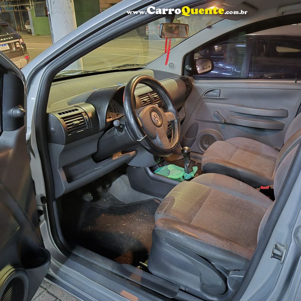 VOLKSWAGEN   FOX PLUS 1.6MI 1.6MI TOTAL FLEX 8V 4P   PRATA 2007 1.6 FLEX - Loja