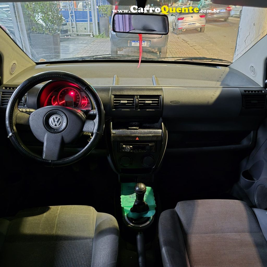 VOLKSWAGEN   FOX PLUS 1.6MI 1.6MI TOTAL FLEX 8V 4P   PRATA 2007 1.6 FLEX - Loja