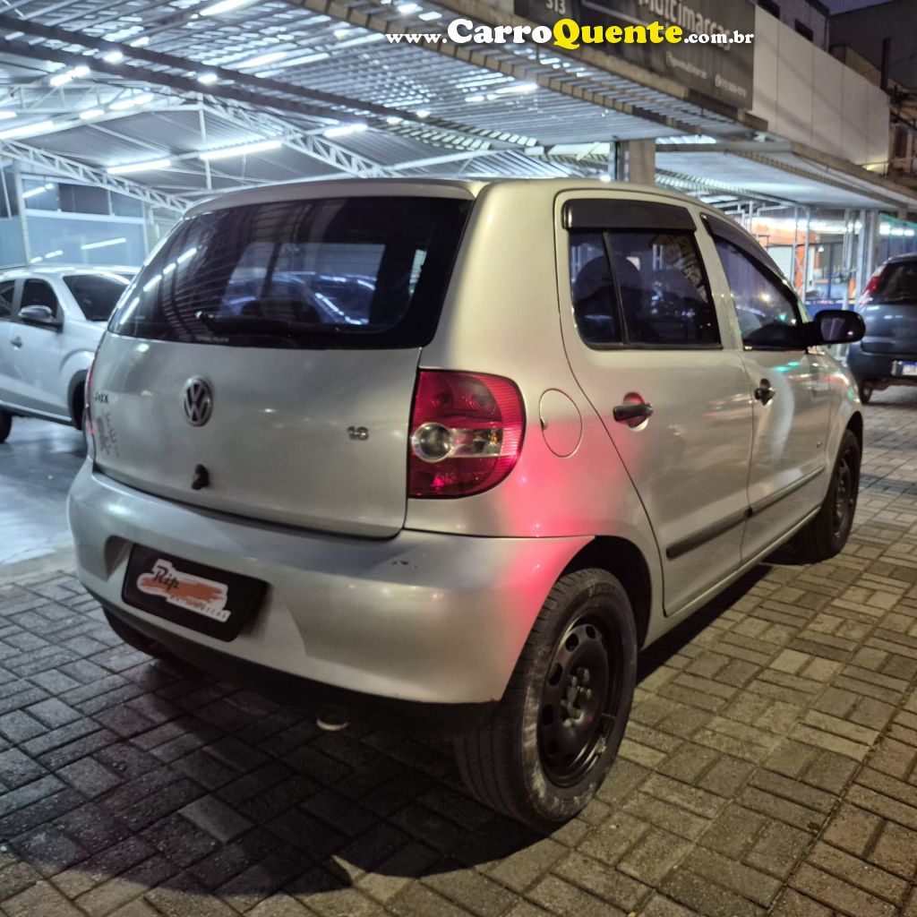 VOLKSWAGEN   FOX PLUS 1.6MI 1.6MI TOTAL FLEX 8V 4P   PRATA 2007 1.6 FLEX - Loja