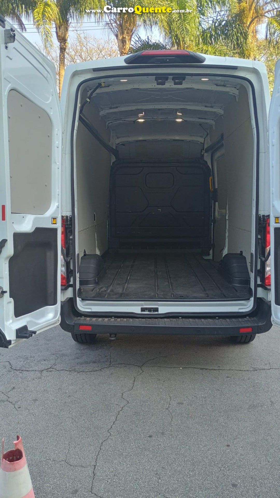 FORD   FORD ETRANSIT 350 FL   BRANCO 2024 ELETRICA ELÉTRICO - Loja