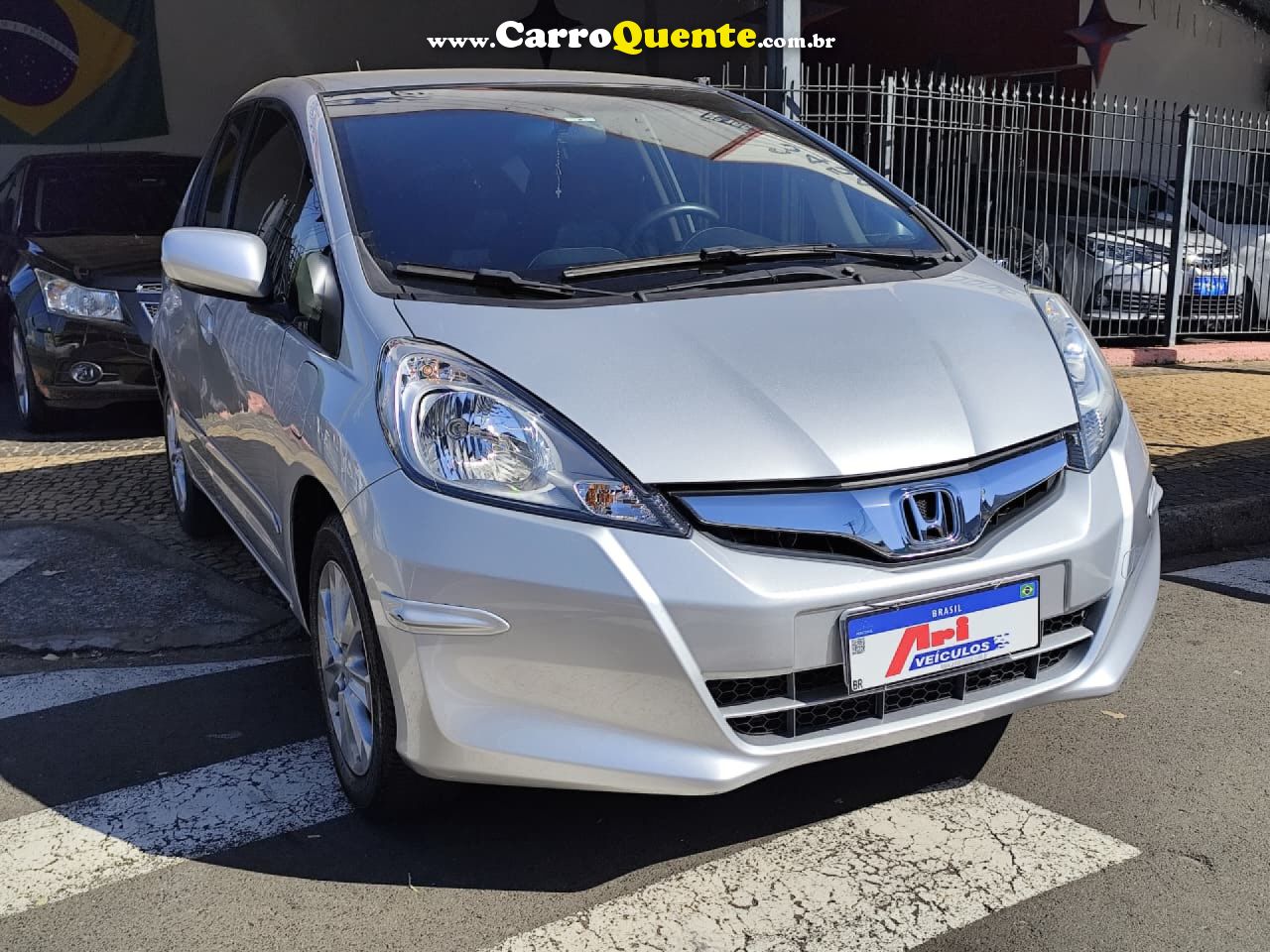 HONDA   FIT LX 1.4 1.4 FLEX 8V16V 5P MEC.   PRATA 2013 1.4 FLEX - Loja