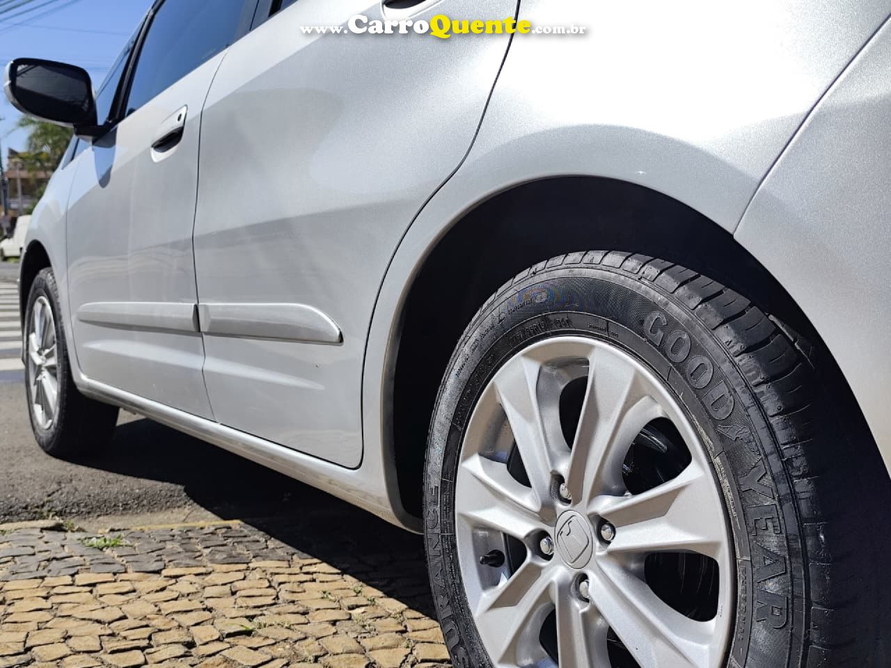 HONDA   FIT LX 1.4 1.4 FLEX 8V16V 5P MEC.   PRATA 2013 1.4 FLEX - Loja