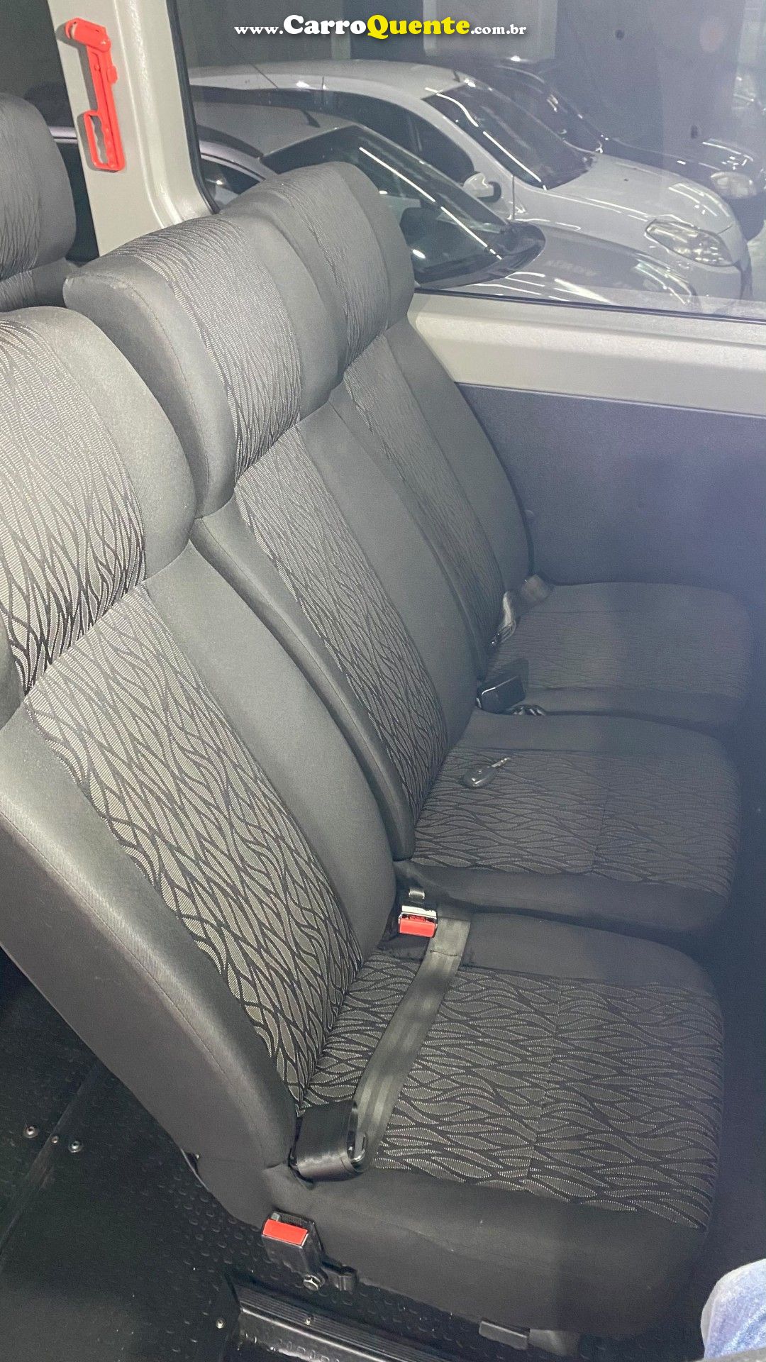 RENAULT   MASTER 2.3 DCI VITRE FURGÃO 16V DIESEL   PRATA 2025 2.3 DIESEL - Loja
