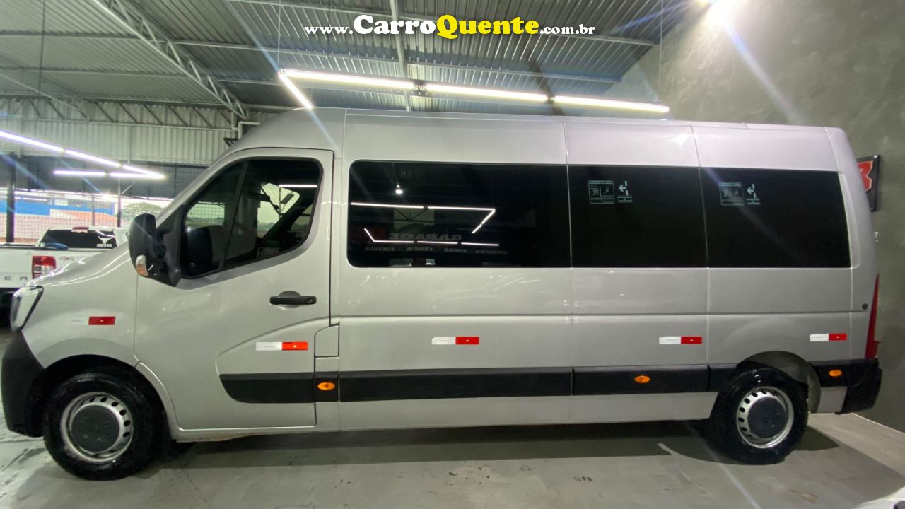 RENAULT   MASTER 2.3 DCI VITRE FURGÃO 16V DIESEL   PRATA 2025 2.3 DIESEL - Loja