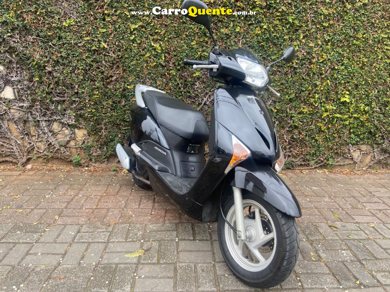 HONDA   LEAD 110   PRETO 2011 110 GASOLINA - Loja
