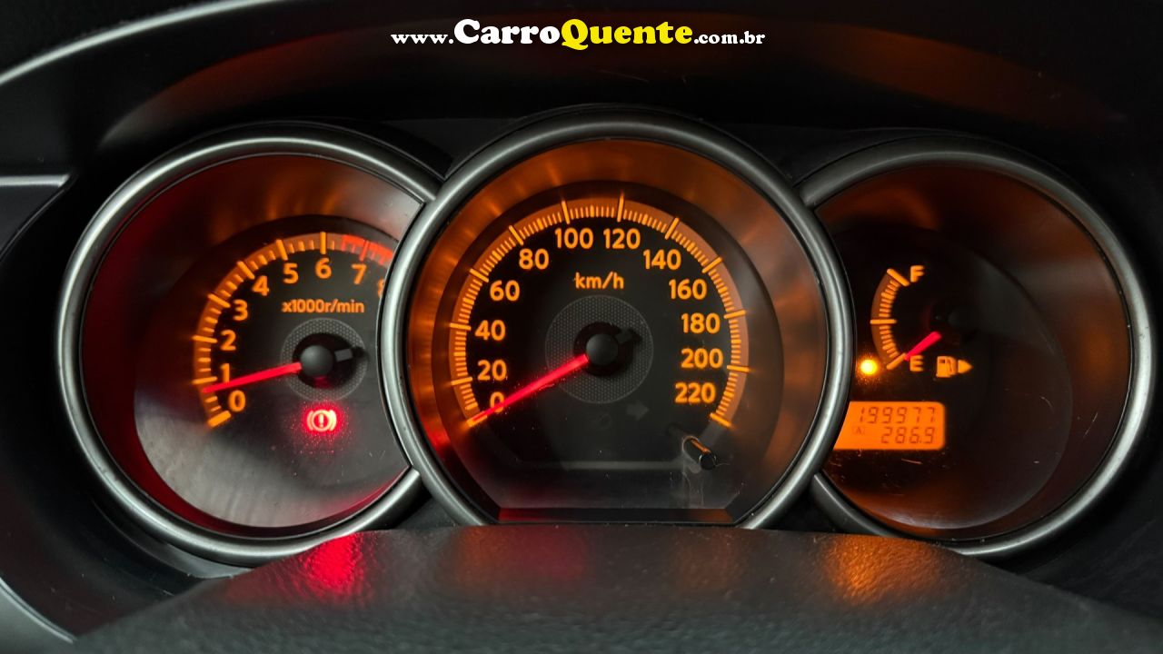 NISSAN   LIVINA X-GEAR SLX-GEAR 1.8 FLEX F. AUT.   VERDE 2012 1.8 FLEX - Loja