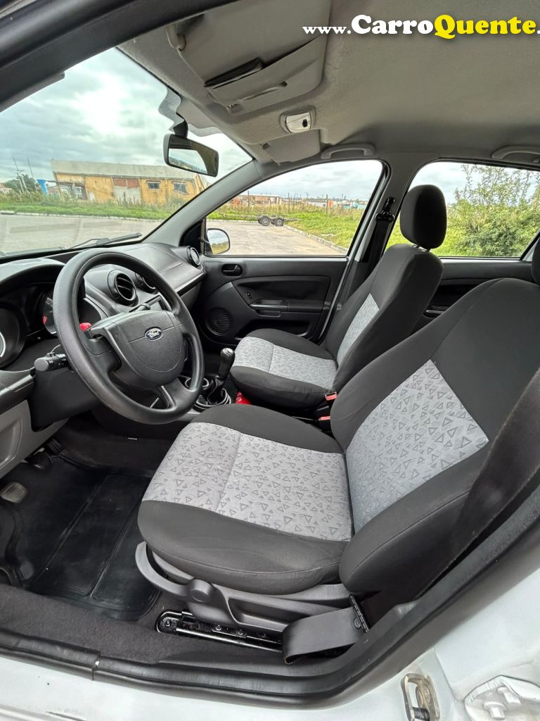 FORD   FIESTA SED. 1.6 8V FLEX 4P   BRANCO 2011 1.6 FLEX - Loja