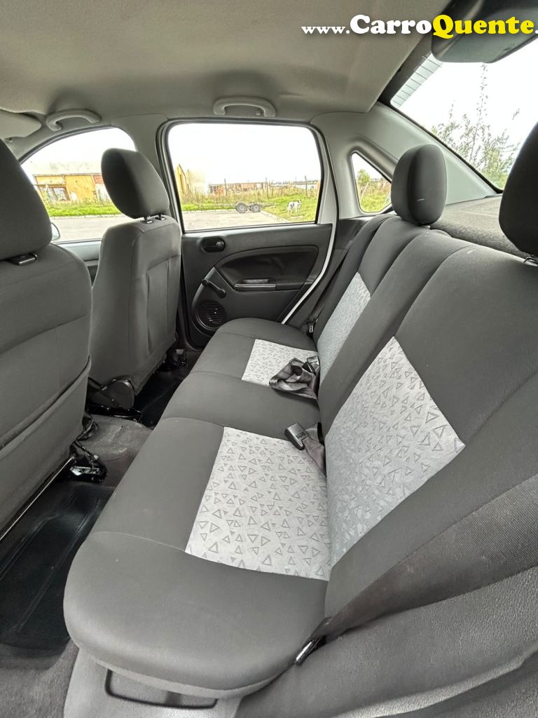 FORD   FIESTA SED. 1.6 8V FLEX 4P   BRANCO 2011 1.6 FLEX - Loja