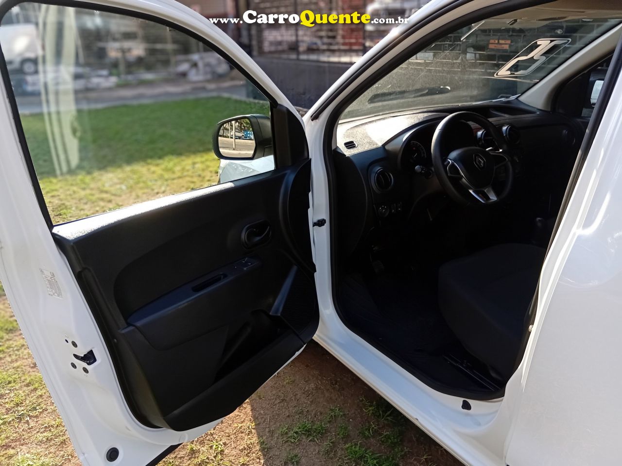 RENAULT   KANGOO EX PRO   BRANCO 2025 1.6 FLEX - Loja