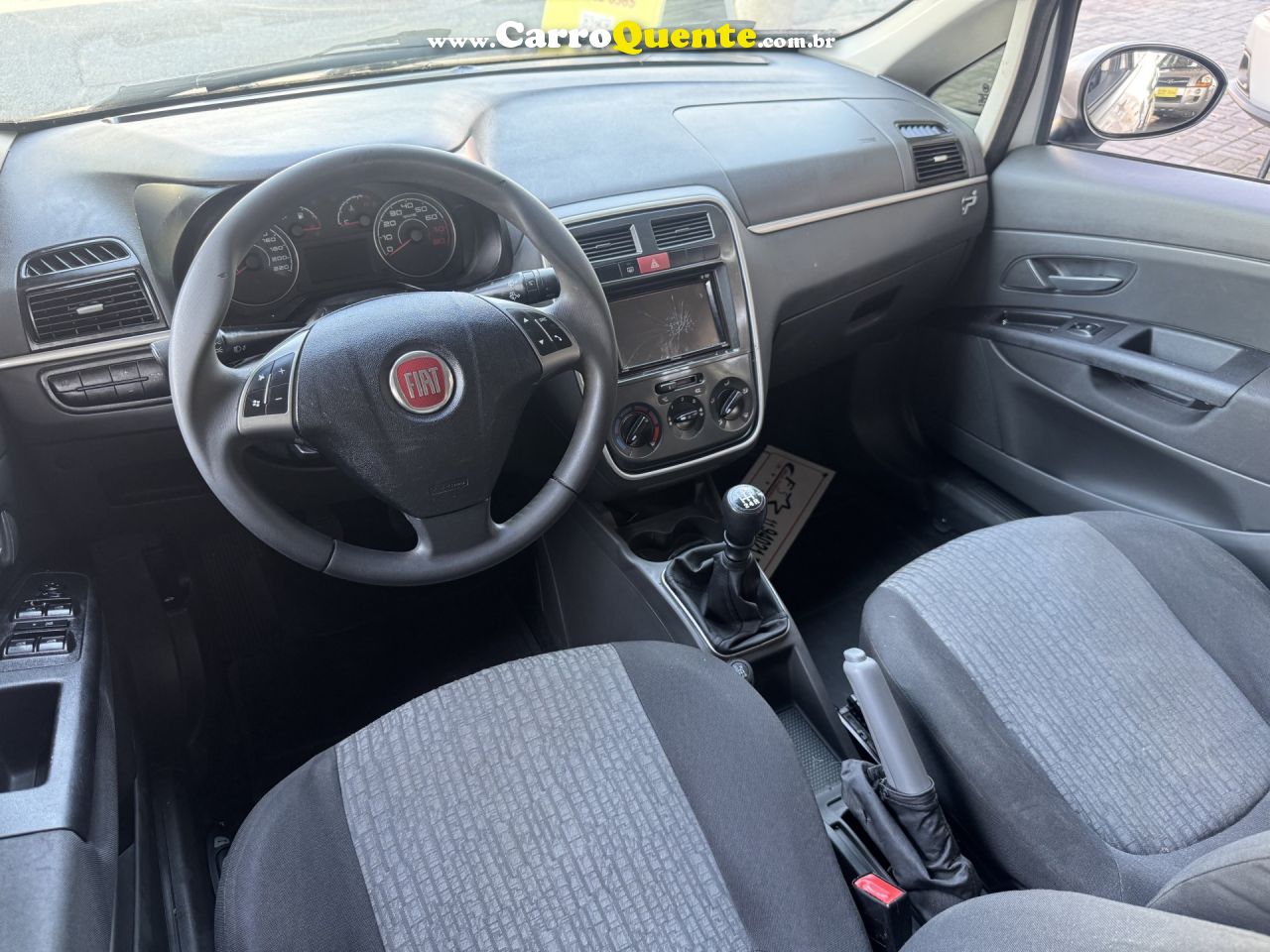 FIAT   PUNTO ESSENCE 1.6 FLEX 16V 5P   PRATA 2012 1.6 FLEX - Loja