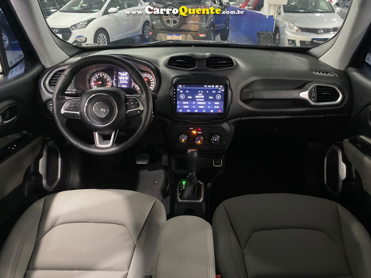 JEEP   RENEGADE1.8 4X2 FLEX 16V AUT.(PCD)   PRETO 2019 1.8 FLEX - Loja