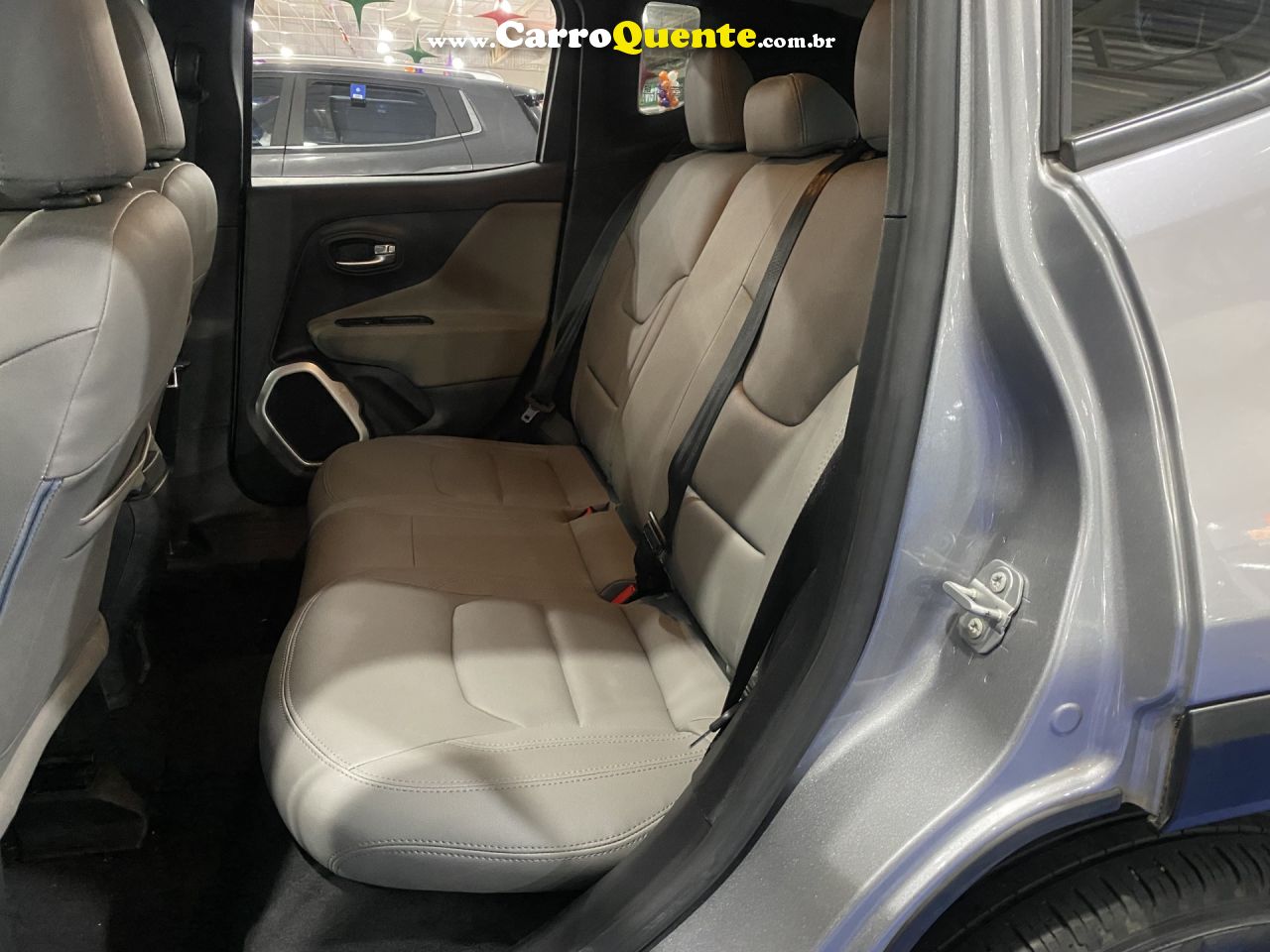 JEEP   RENEGADE1.8 4X2 FLEX 16V AUT.   PRATA 2019 1.8 FLEX - Loja