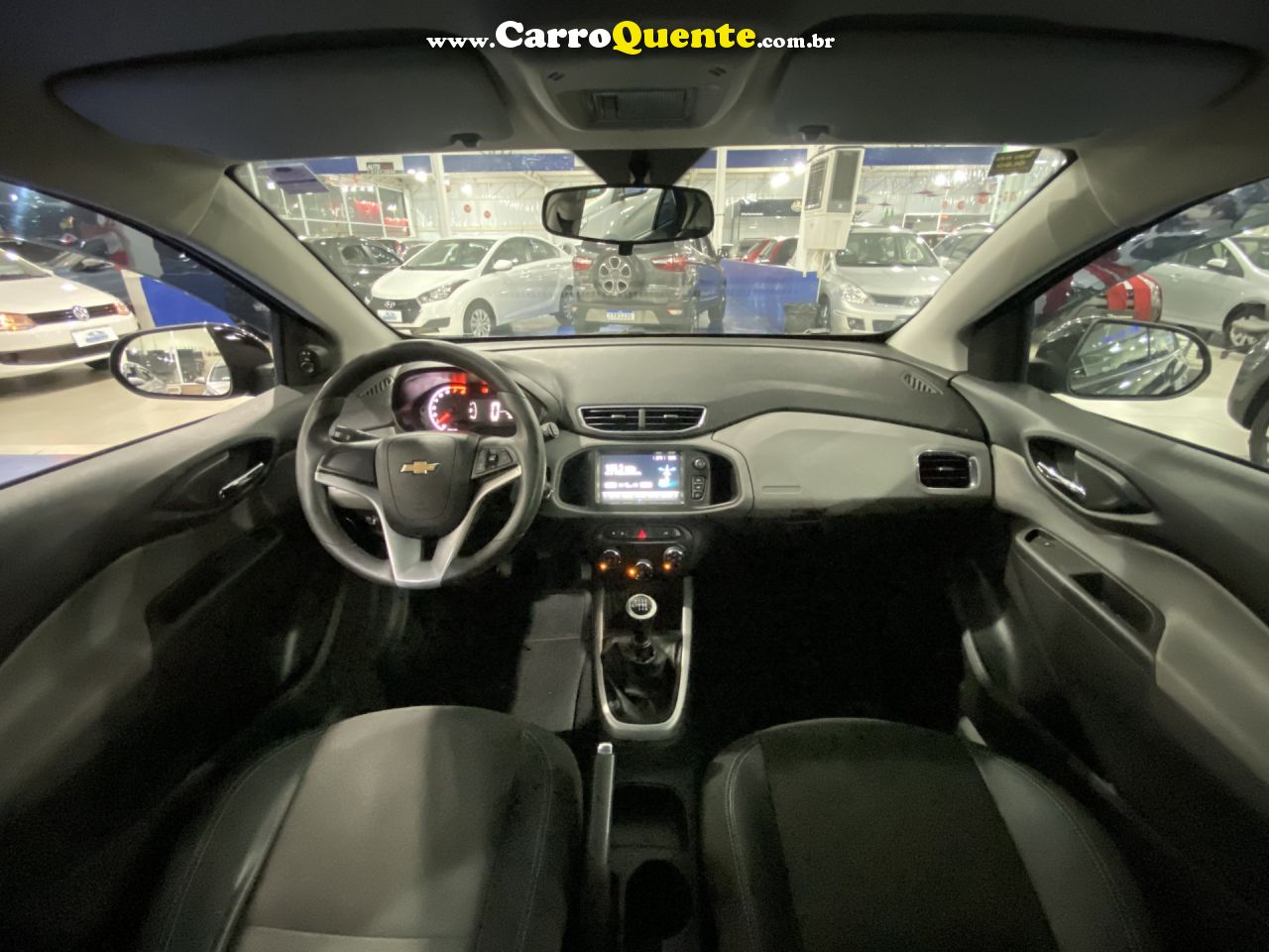 CHEVROLET   ONIX HATCH LT 1.0 8V FLEXPOWER 5P MEC.   PRETO 2019 1.0 FLEX - Loja