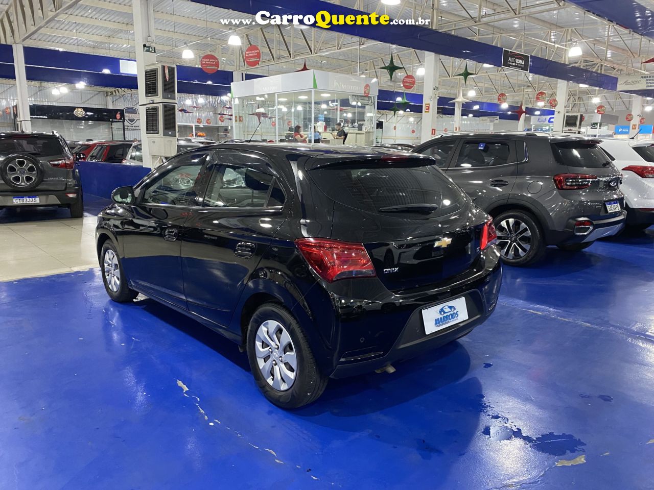 CHEVROLET   ONIX HATCH LT 1.0 8V FLEXPOWER 5P MEC.   PRETO 2019 1.0 FLEX - Loja