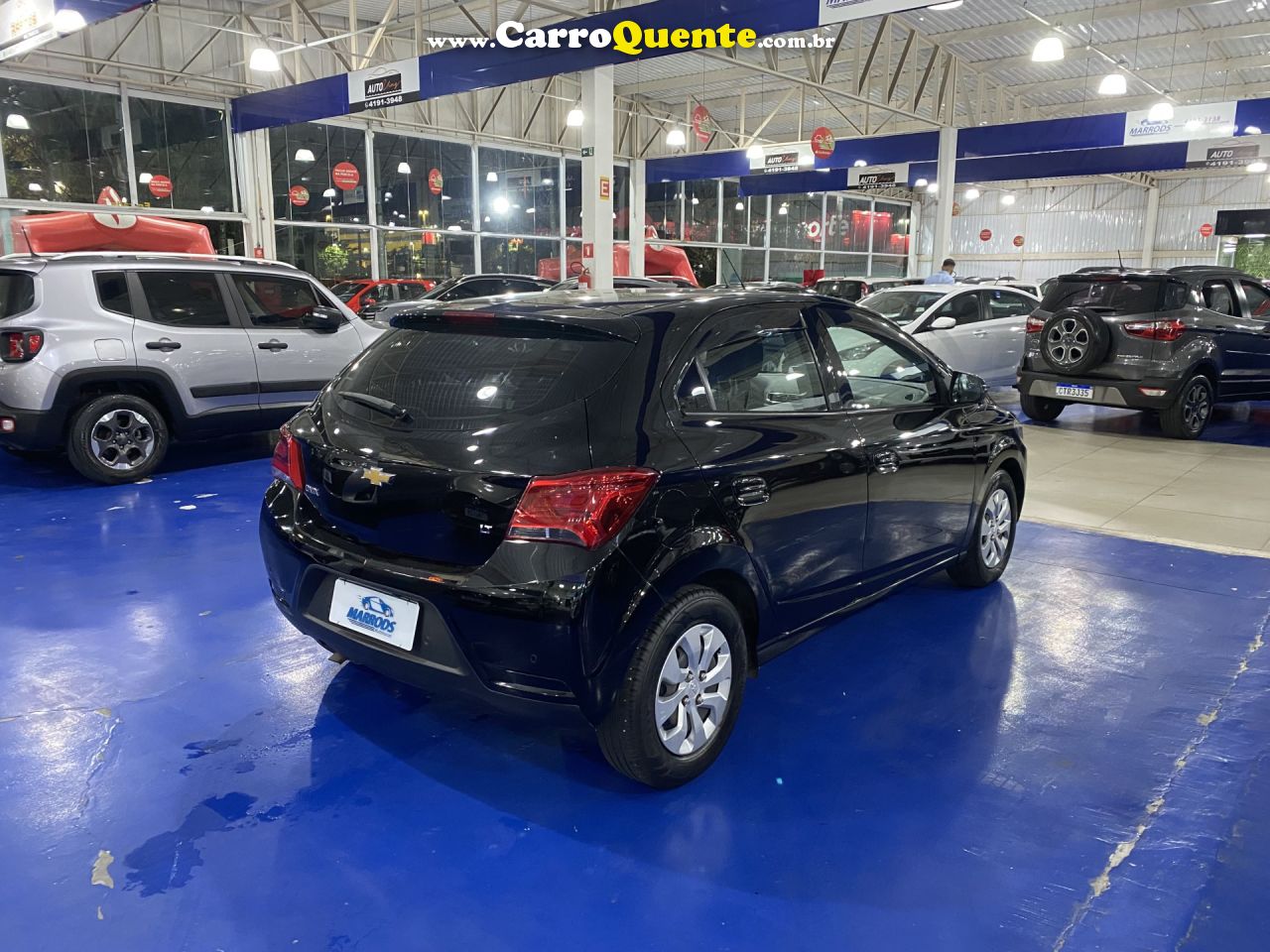CHEVROLET   ONIX HATCH LT 1.0 8V FLEXPOWER 5P MEC.   PRETO 2019 1.0 FLEX - Loja