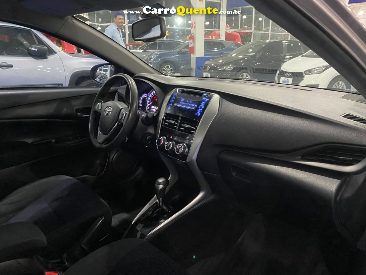 TOYOTA   YARIS XL SEDAN 1.5 FLEX 16V 4P AUT.   PRATA 2019 1.5 FLEX - Loja