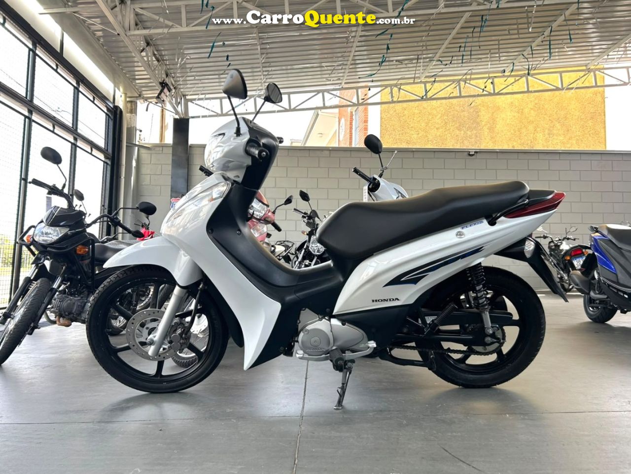 HONDA BIZ 125 EX FLEX 2014  Flex Semi Automático - Loja