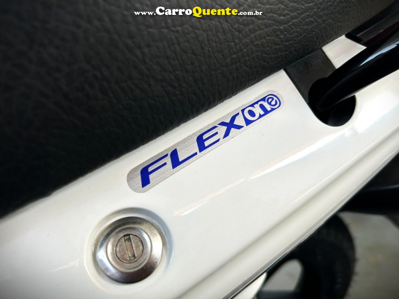 HONDA BIZ 125 EX FLEX 2014  Flex Semi Automático - Loja
