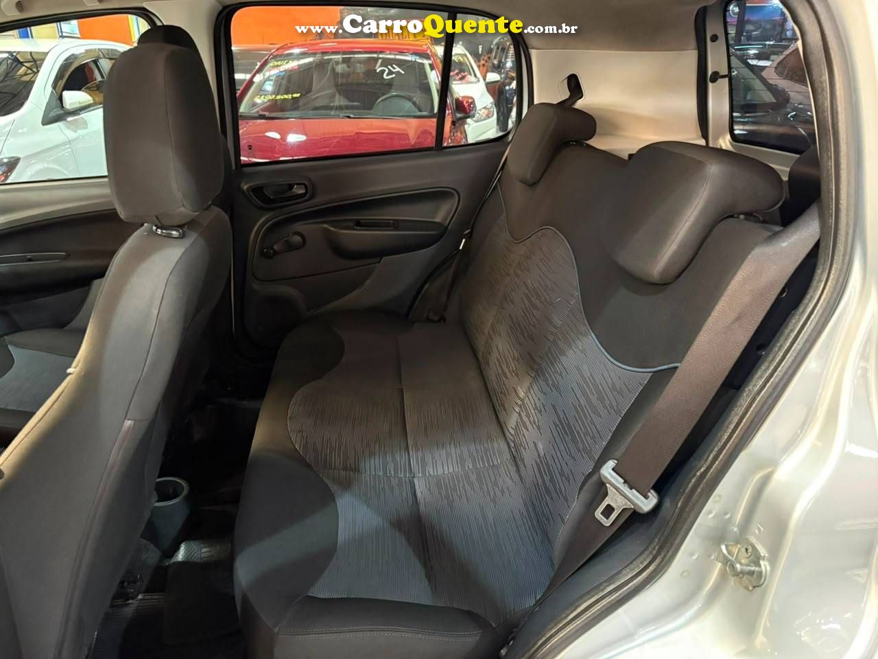 FIAT UNO 1.0 EVO ATTRACTIVE 8V 2019 - Loja