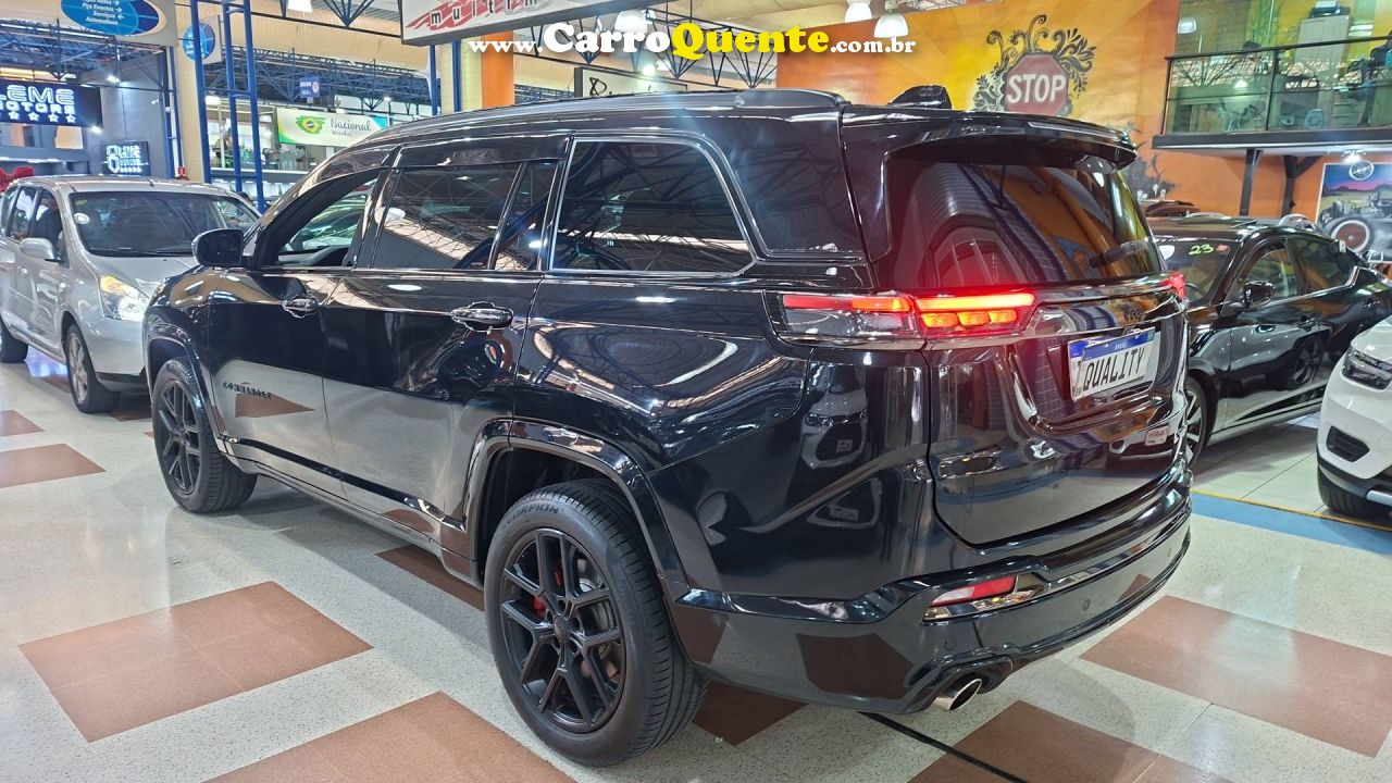 JEEP COMMANDER 2.0 HURRICANE 4 TURBO BLACKHAWK 2025 - Loja
