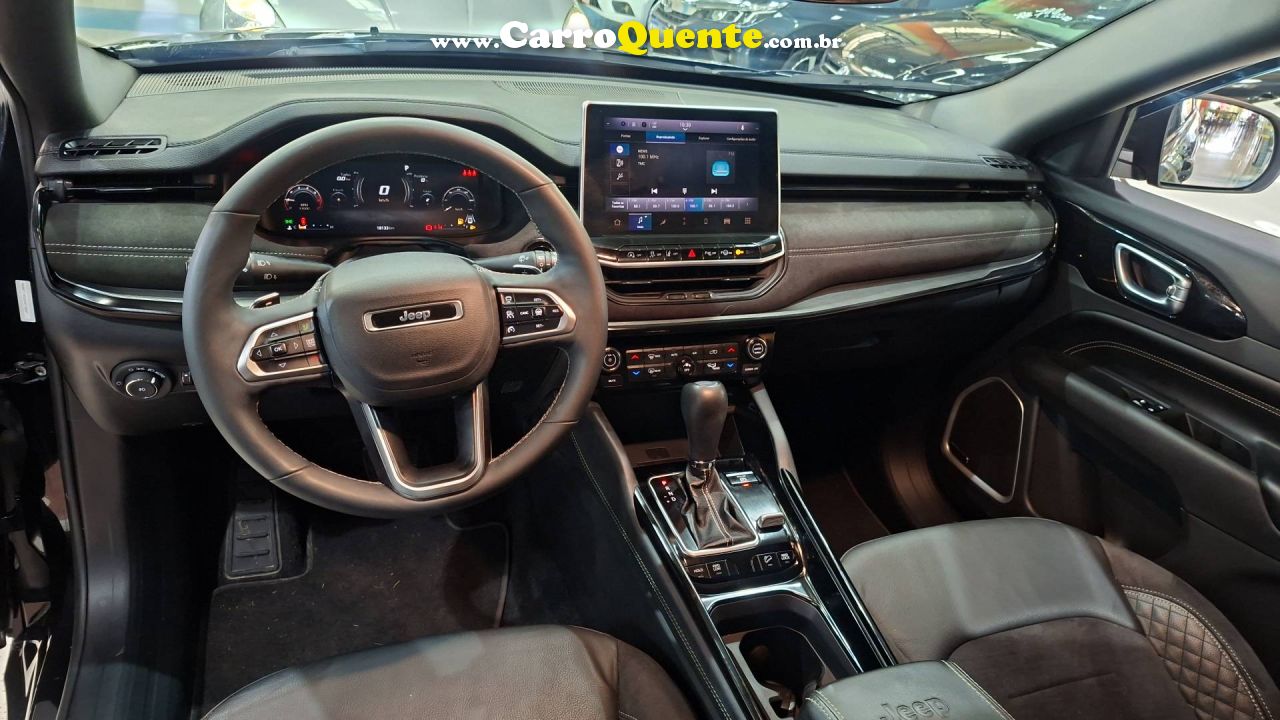JEEP COMMANDER 2.0 HURRICANE 4 TURBO BLACKHAWK 2025 - Loja
