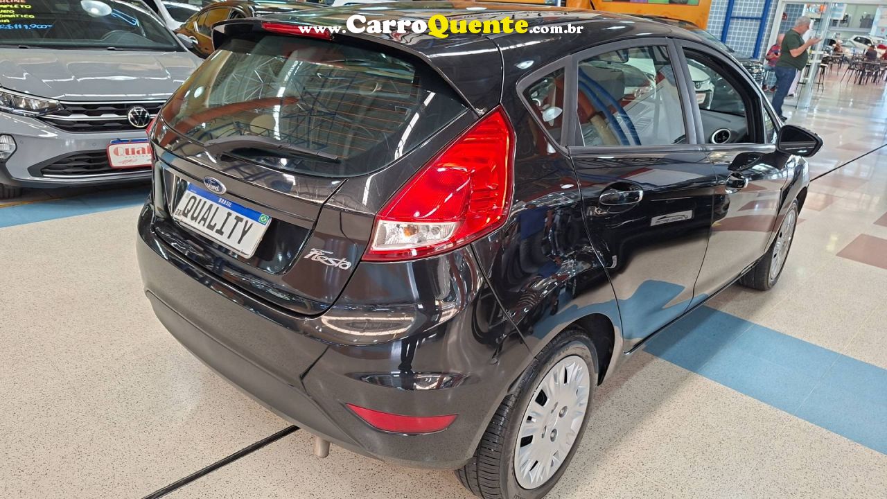 FORD FIESTA 1.6 SE HATCH 16V 2017 - Loja