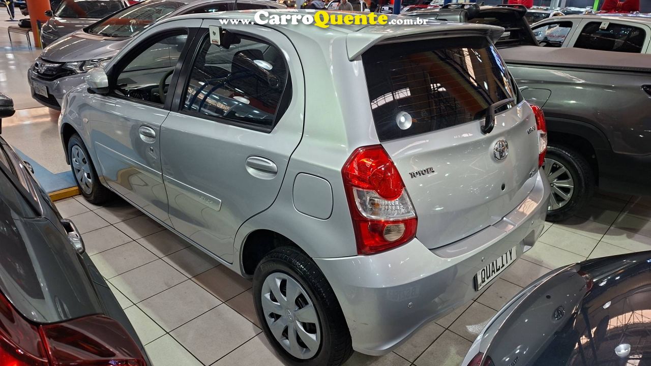 TOYOTA ETIOS 1.5 XS 16V 2018 - Loja