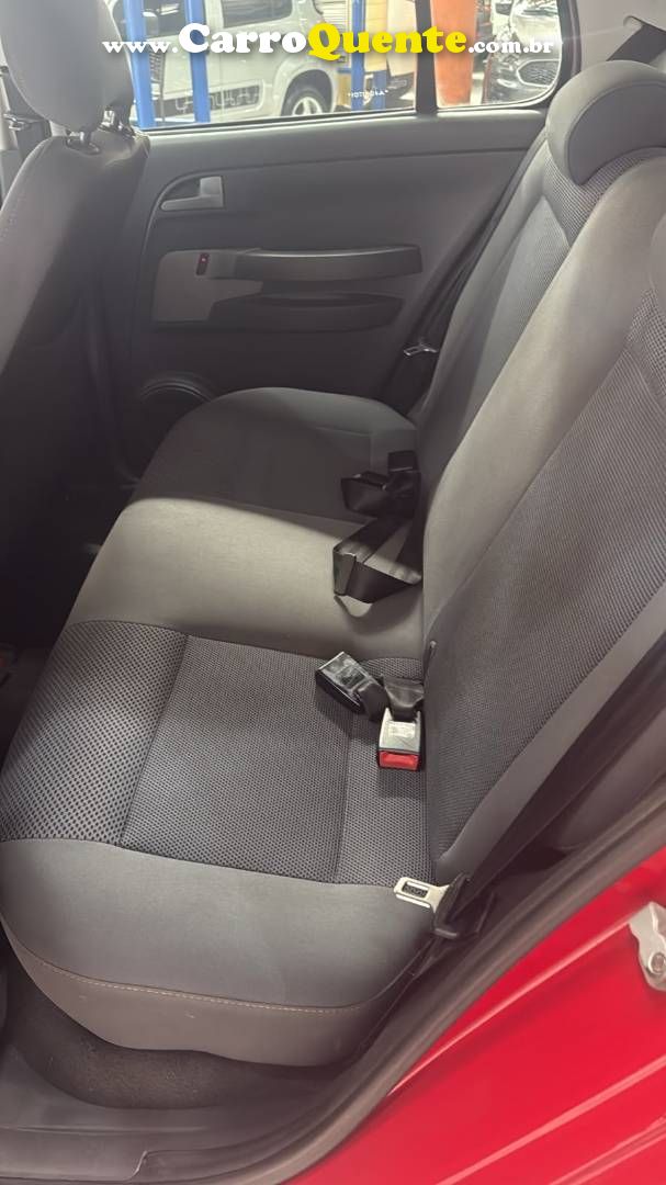 VOLKSWAGEN FOX 1.0 MI TREND 8V 2010 - Loja