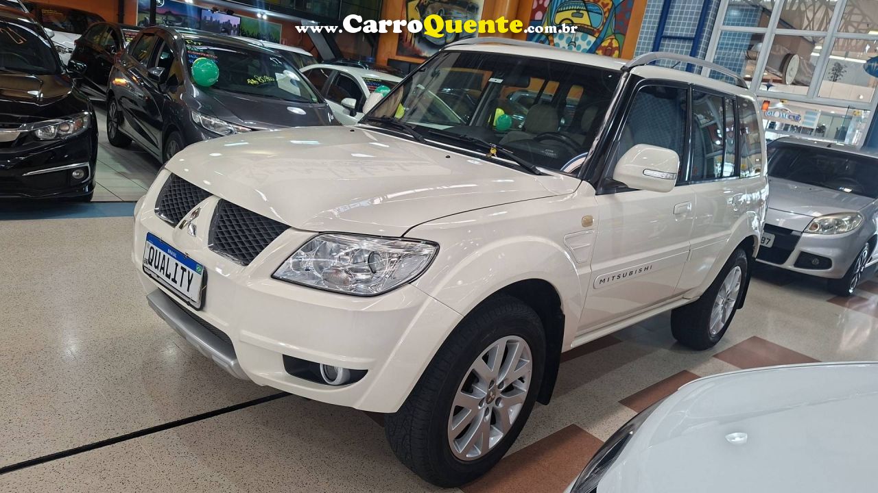 MITSUBISHI PAJERO TR4 2.0 4X4 16V 140CV 2011 - Loja