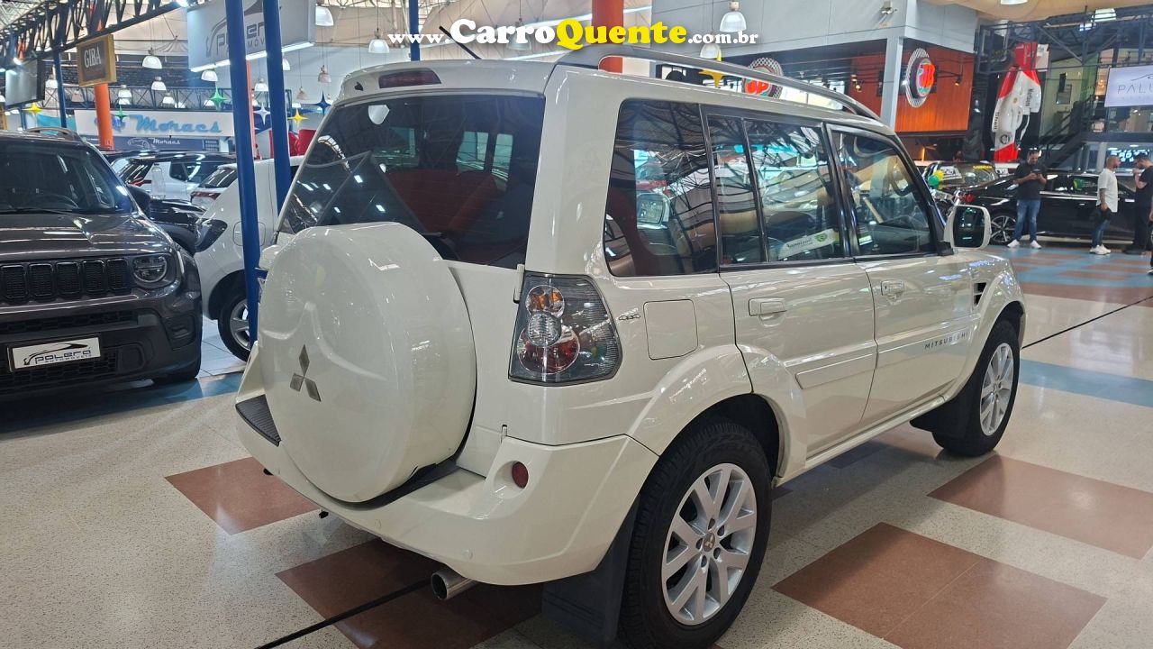 MITSUBISHI PAJERO TR4 2.0 4X4 16V 140CV 2011 - Loja