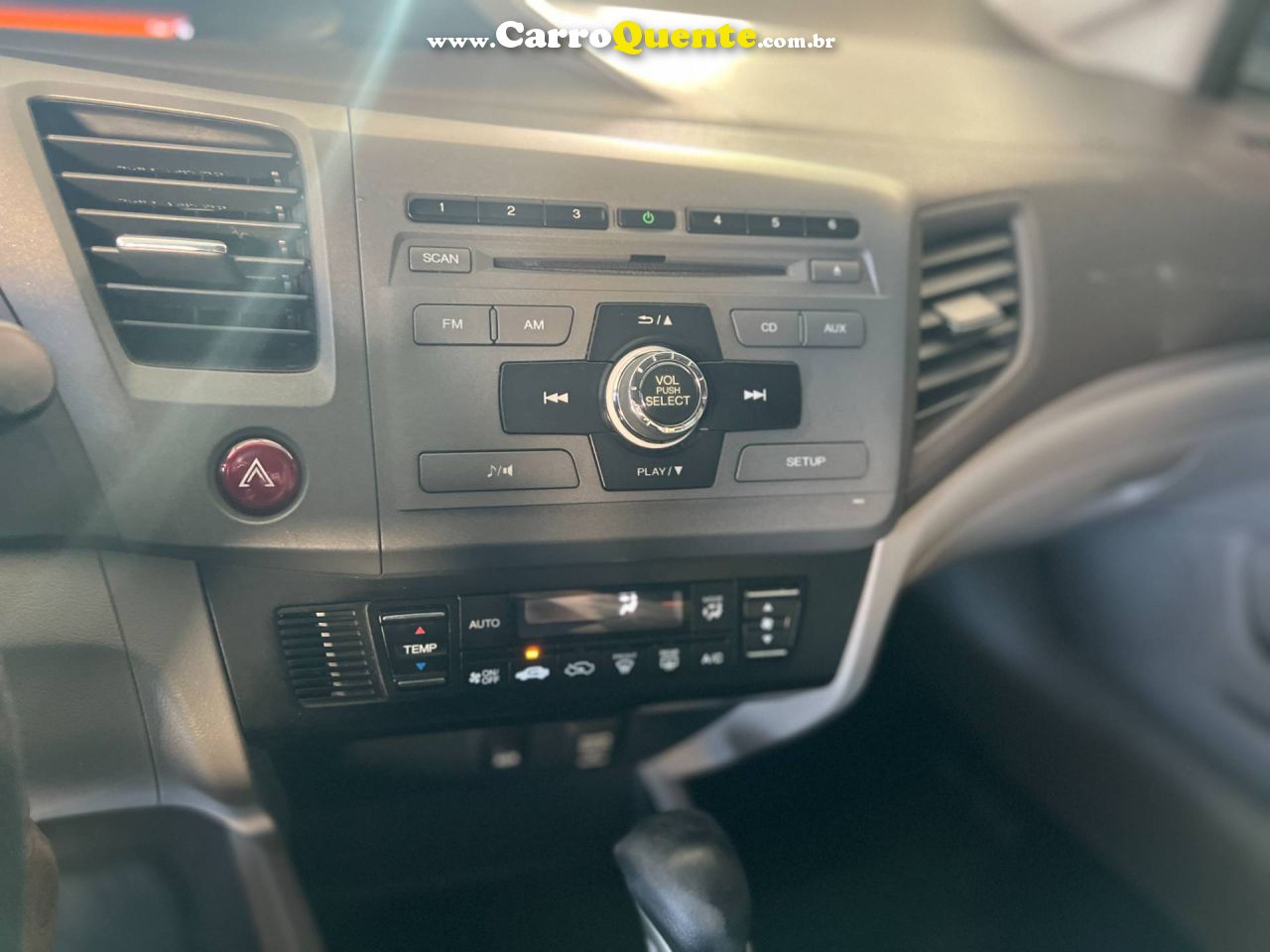 HONDA CIVIC 1.8 LXL 16V 2013 - Loja