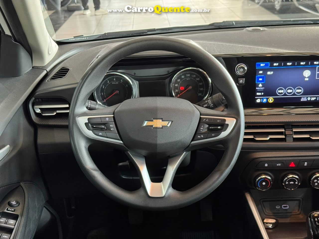 CHEVROLET ONIX 1.0 PLUS 2026 - Loja