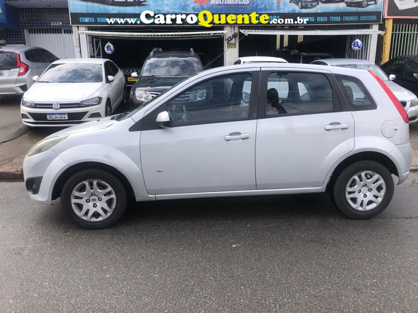 Ford FIESTA 1.0 ROCAM HATCH 8V FLEX 4P MANUAL - Loja