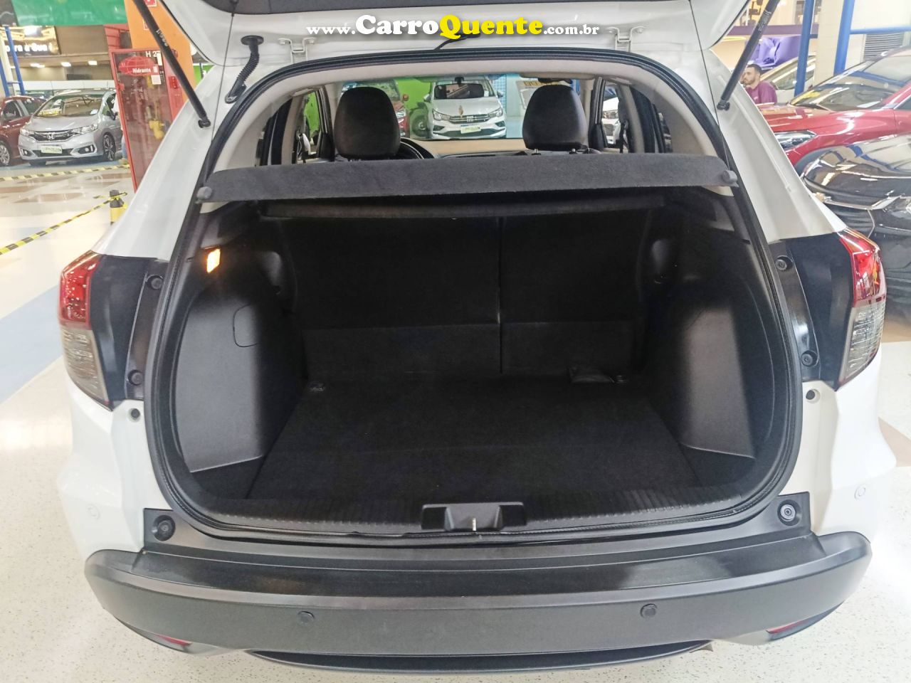 HONDA HR-V 1.8 16V EX 2020 - Loja
