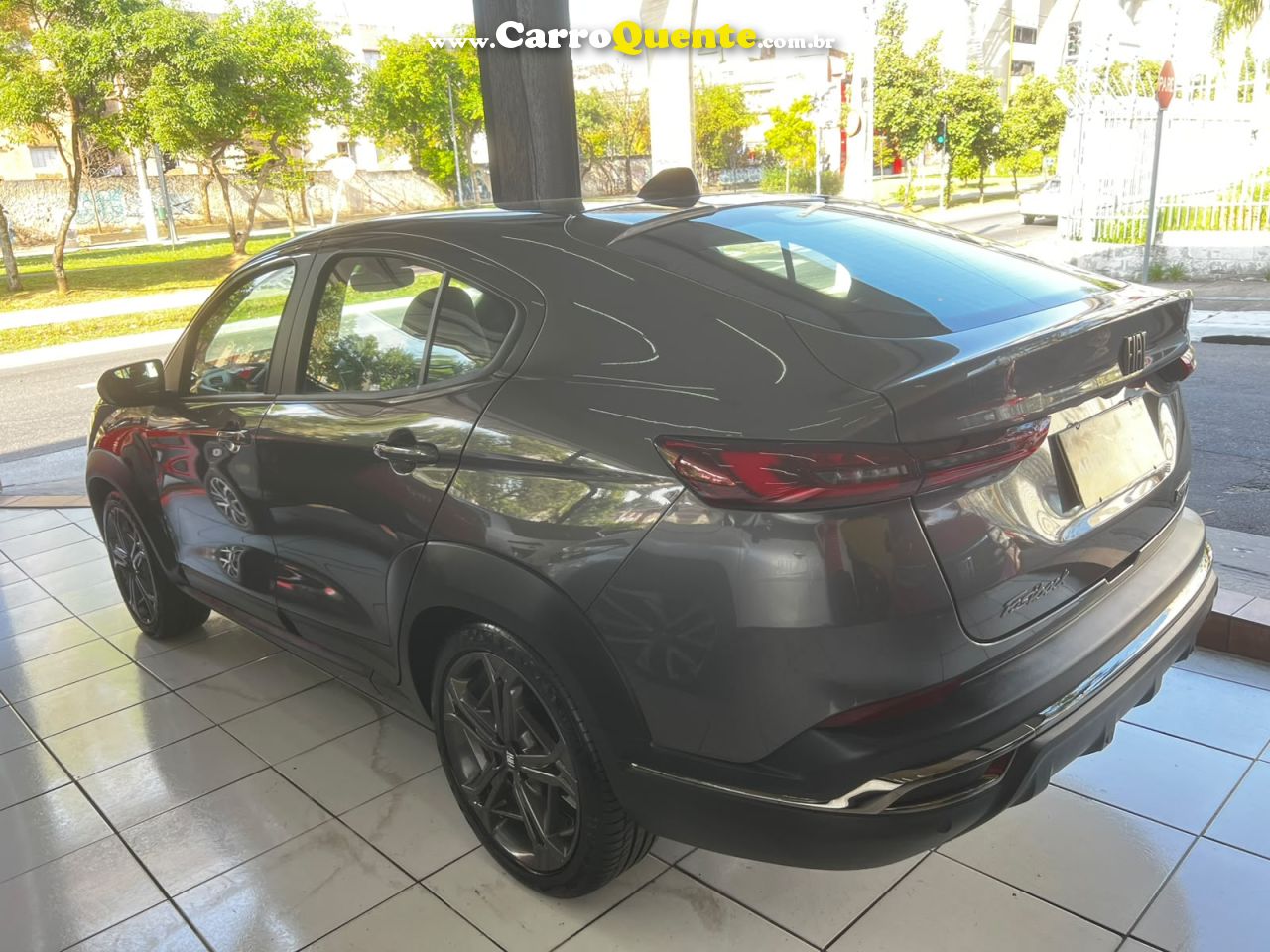 FIAT FASTBACK 1.3 TURBO 270 LIMITED EDITION 2023 - Loja