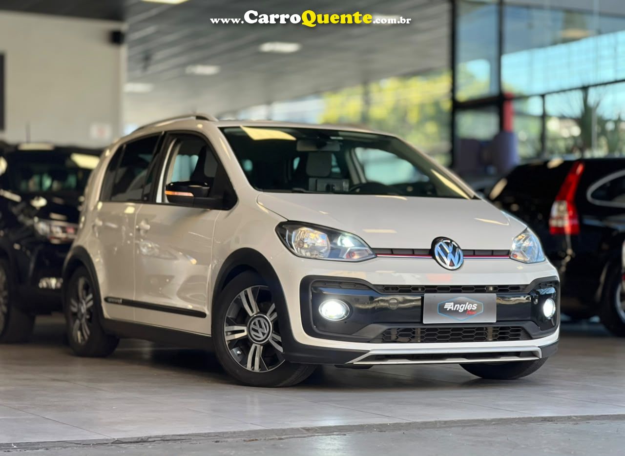 VOLKSWAGEN CROSS UP 1.0 TSI 12V 2018 - Loja