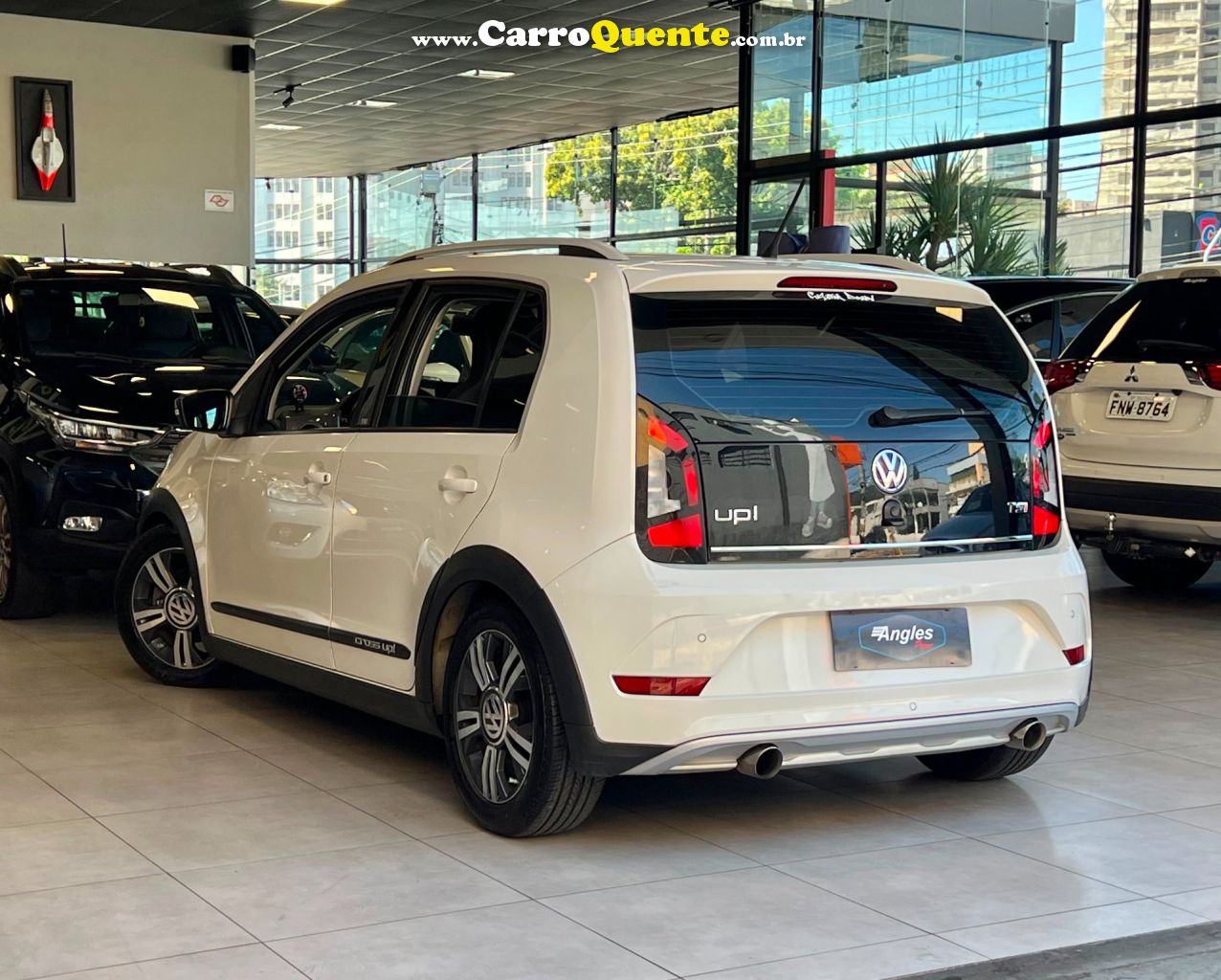 VOLKSWAGEN CROSS UP 1.0 TSI 12V 2018 - Loja