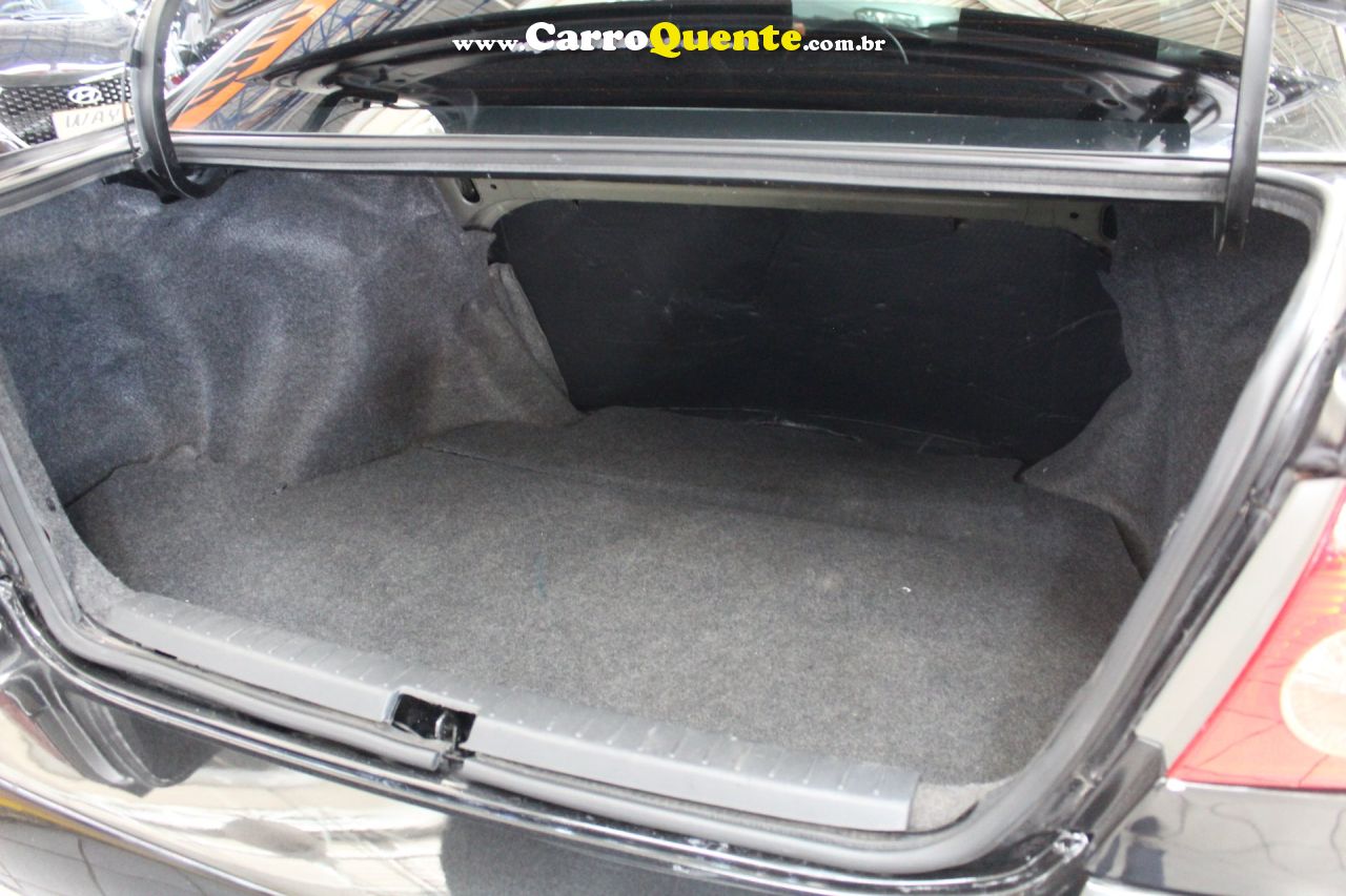 TOYOTA COROLLA 1.8 XEI 16V 2007 - Loja